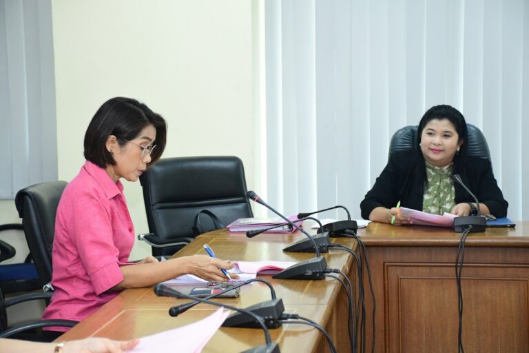 การประชุมคณะกรรมการประเมินเพื่อขยายเวลาในการทำสัญญาจ้างพนักงานมหาวิทยาลัยสายวิชาการ (โรงเรียนสาธิตฯ) ระยะที่ 2 ครั้งที่ 1/2567
